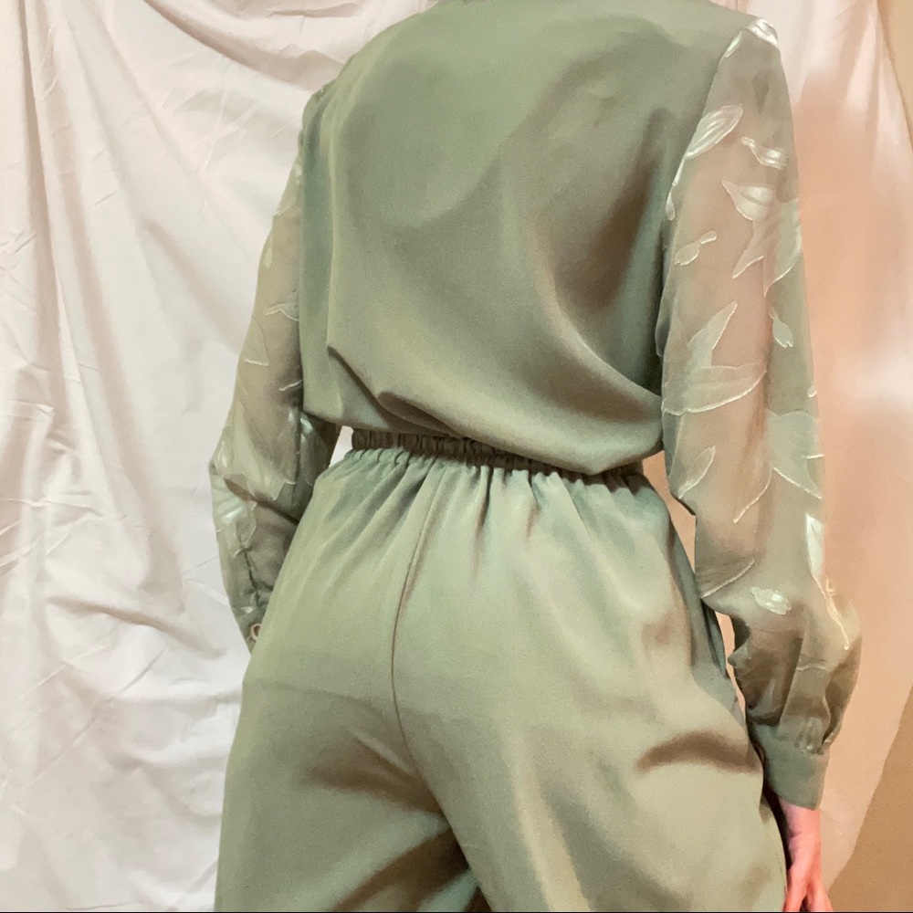 Vintage Green Pantsuit - Picture 2 of 13